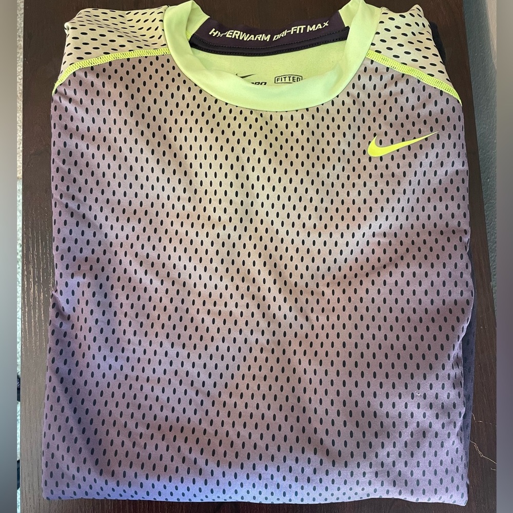Light green/ purple, mens Nike hyper warm long sleeve. In excellent condition!